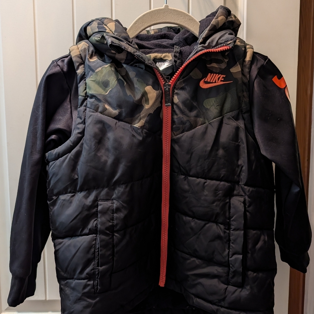 Boys L (6-7 Year Old) Nike Coat